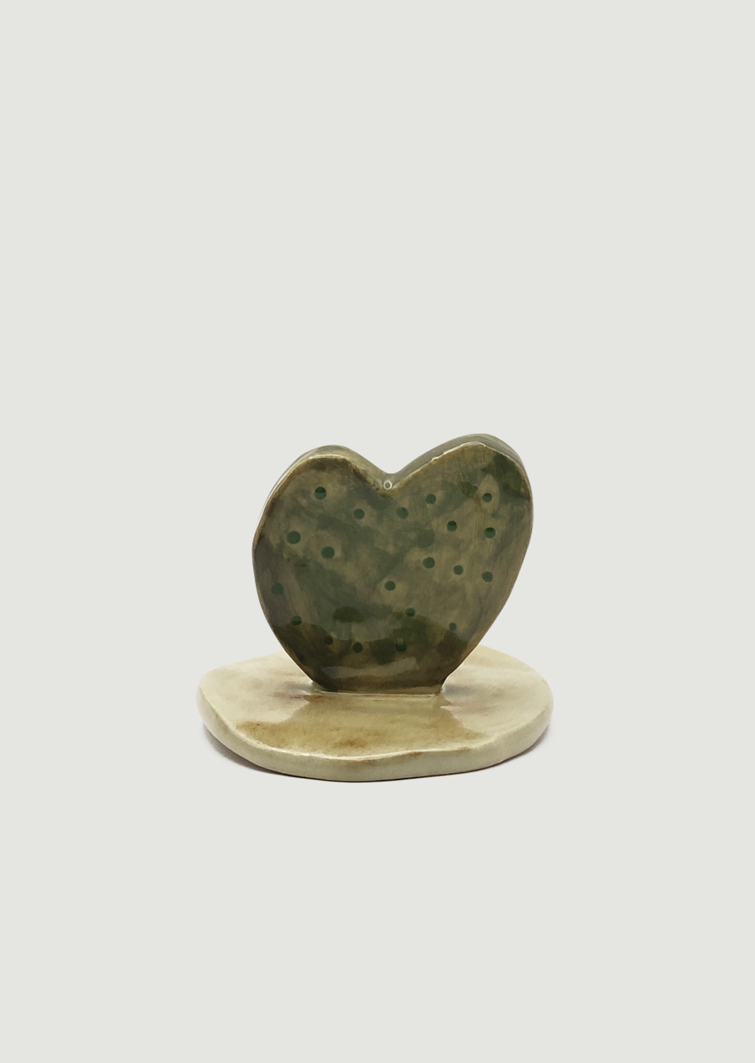 &#039;Hoya kerrii&#039; ceramic pot object